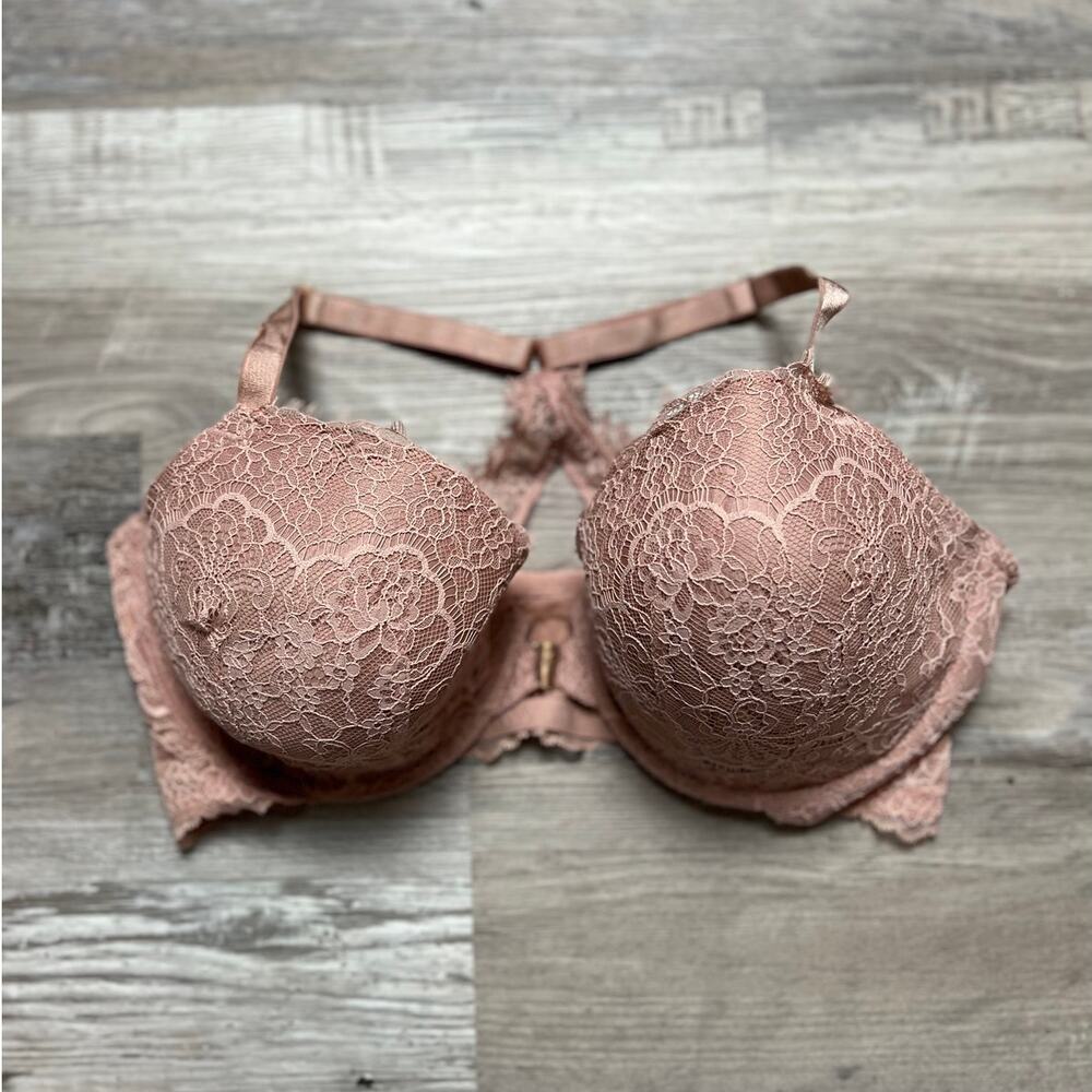 Victoria's Secret Romantic Coquette Boudoir Pink 38DD Lace Demi Push-Up Bra